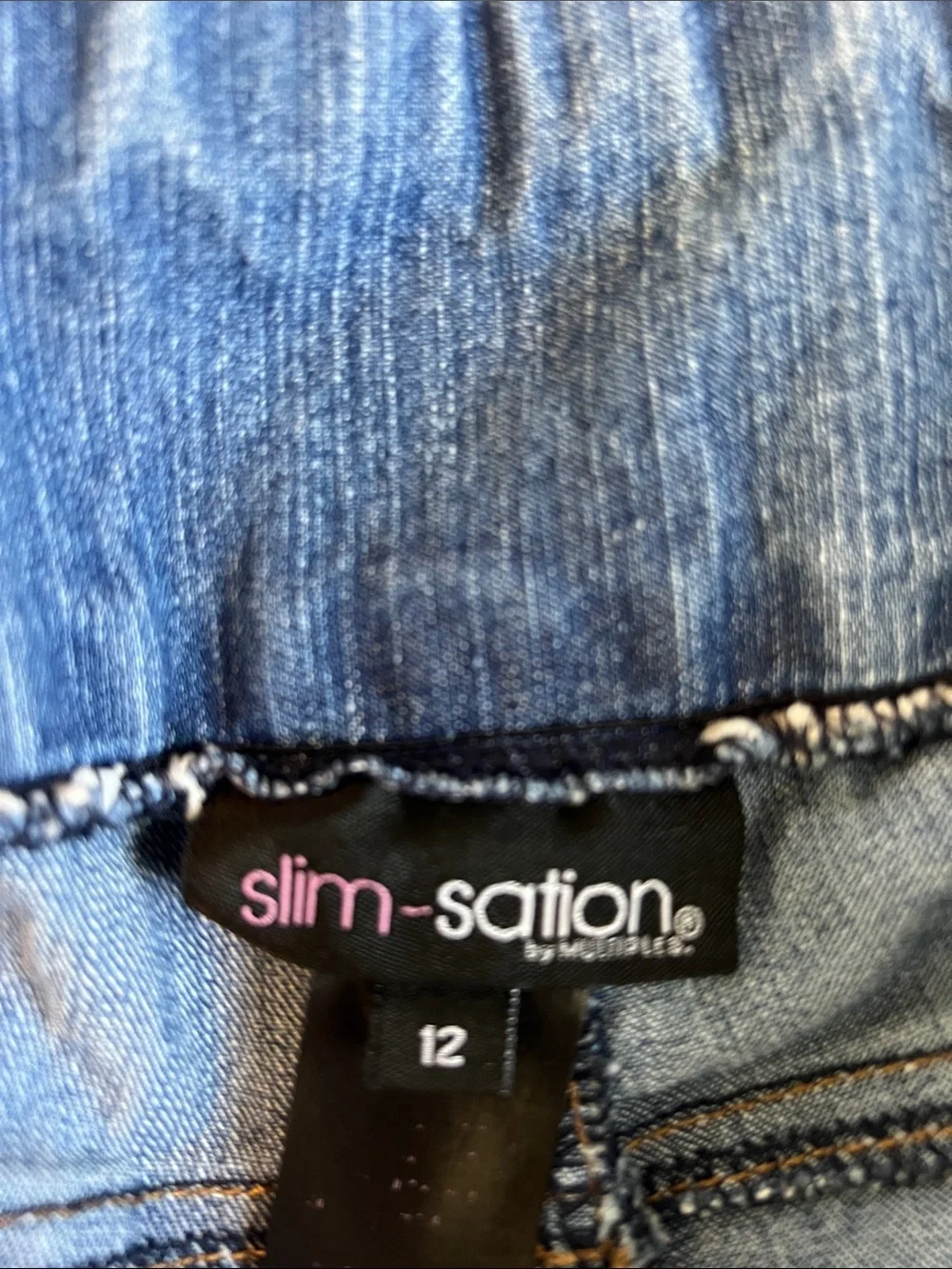 Women's Blue Ankle Jeans with Decorative Printed Hem